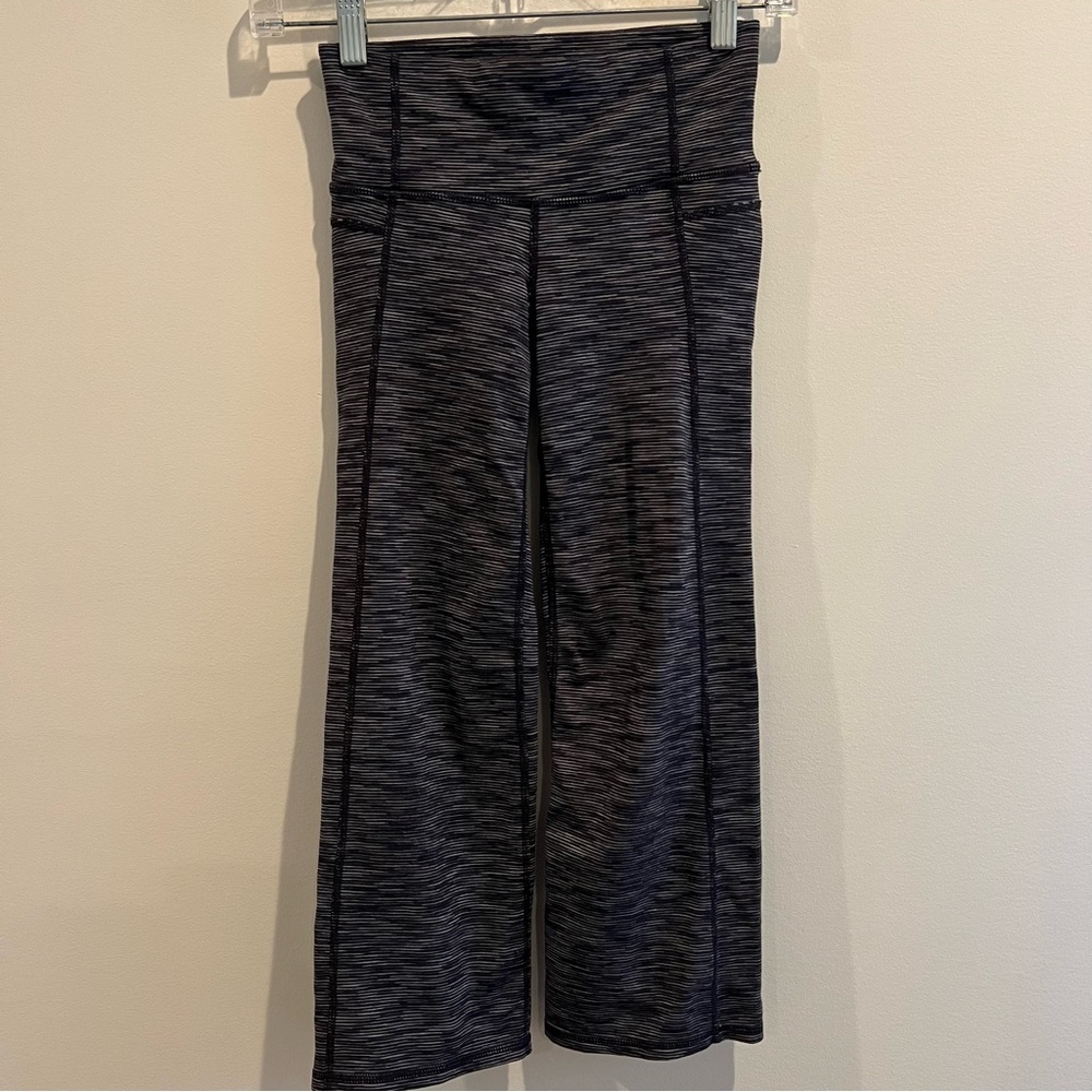 Athleta cropped split back leggings - Picture 1 of 5